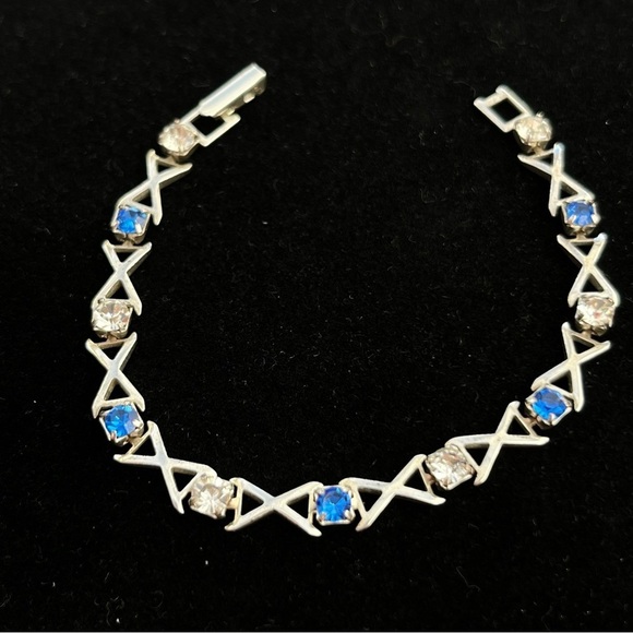 " X & O" Bracelet 925 Sterling Silver w/blue & clear rhinestones 6.75” - Picture 5 of 7